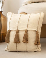 Capa de Almofada Artesanal Aroeira Marrom