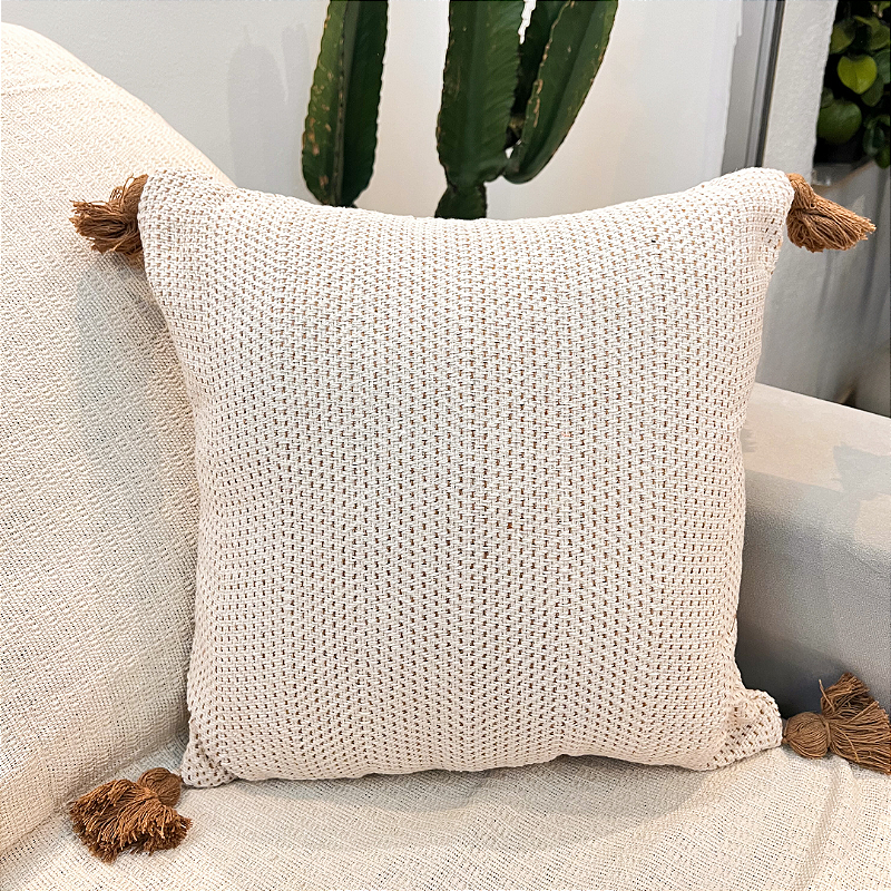 Capa de Almofada Artesanal Barris Marrom