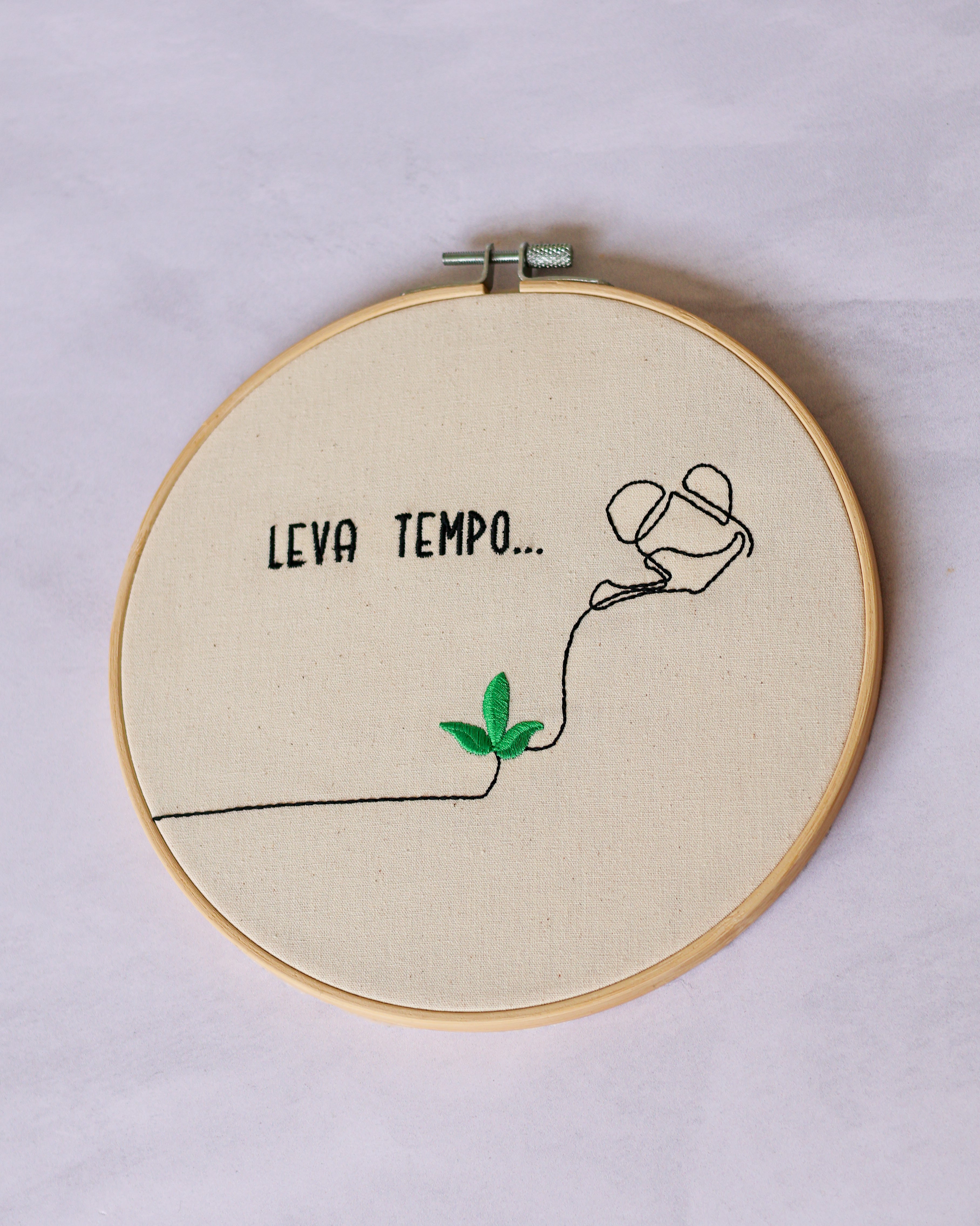 Bastidor Bordado Leva Tempo 20cm