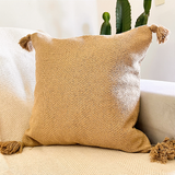 Capa de Almofada Artesanal Frade Caramelo