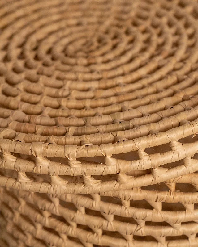 Cesto com Tampa em Palha de Carnaúba Trama Aberta