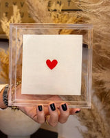 Quadro Acrílico Coração Bordado à Mão