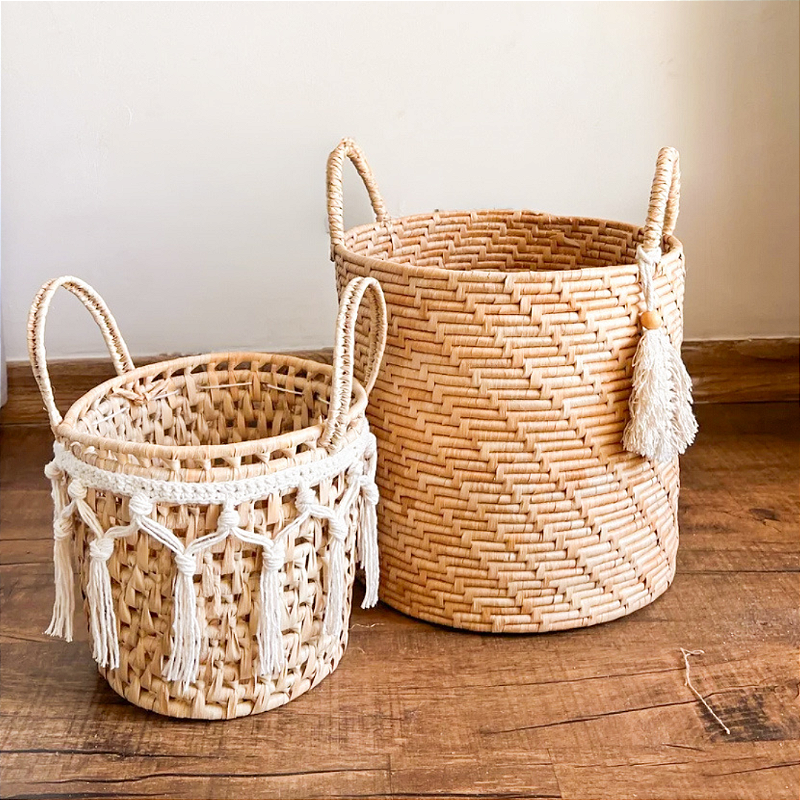 Cesto de Palha com Pingente Macramê 30x30