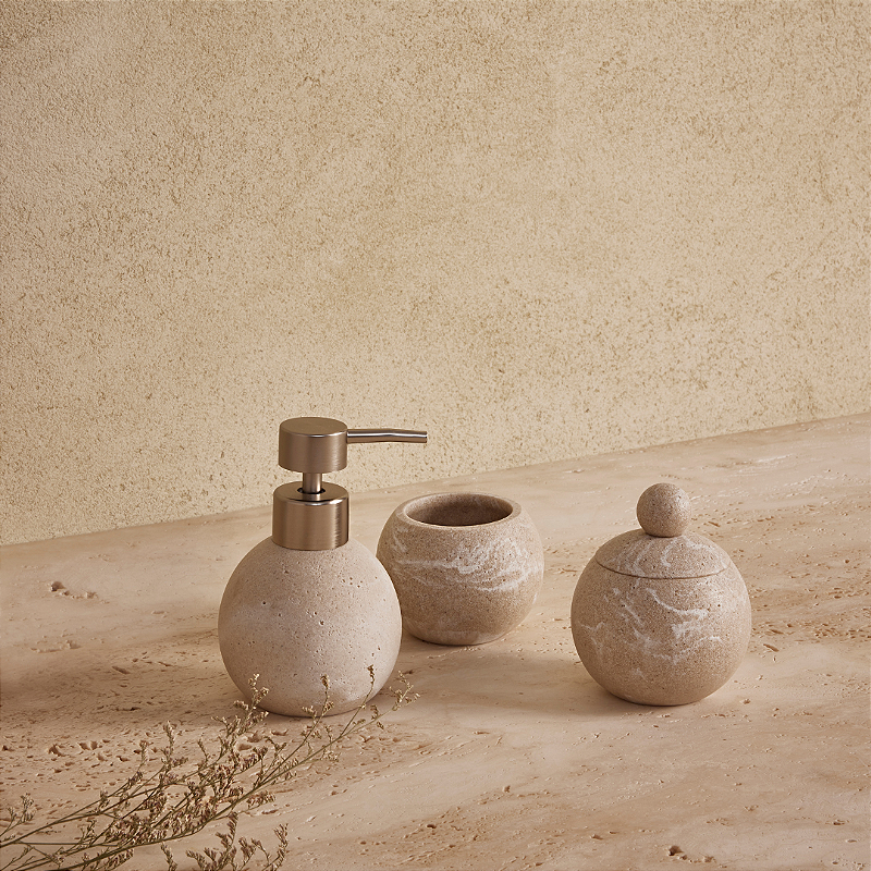 Pote Com Tampa Atins Redondo