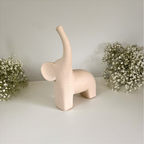 Escultura Elefante Borneo em Cerâmica Rosé Pequeno