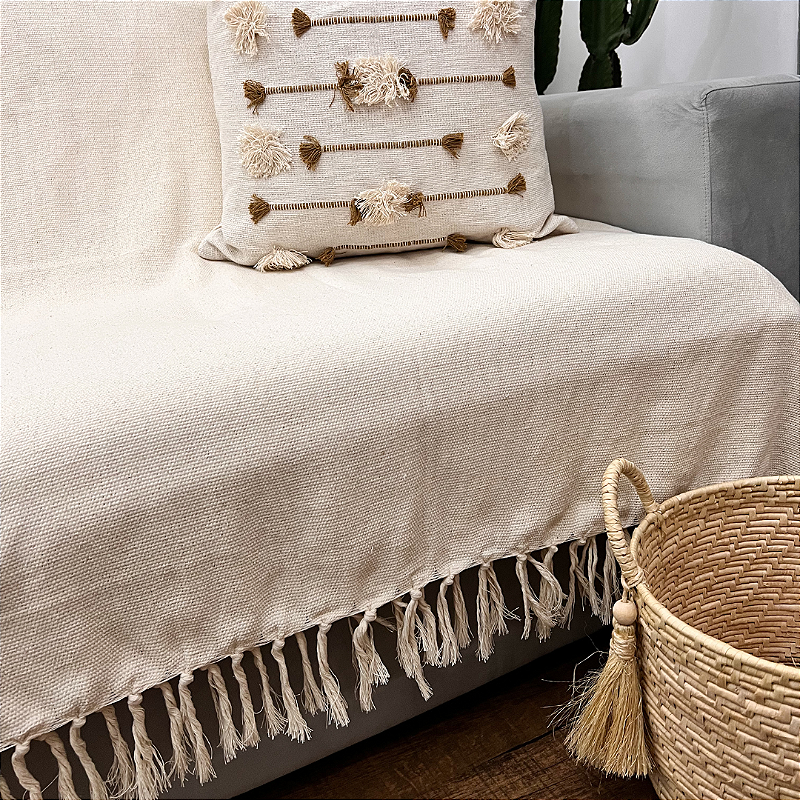 Cesto de Palha Trama Fechada e Pingente